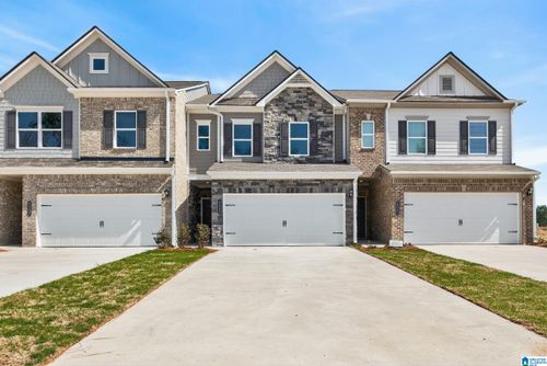 5-4532 Village Springs Sq, FULTONDALE, AL, 35068-4039 | Card Image