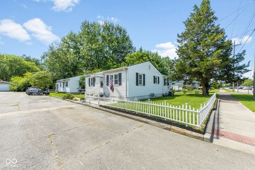 10 E Village Green St, Greensburg, IN, 47240-2122 | Card Image
