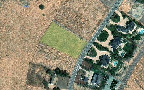 125 High Sierra, Exeter, CA, 93221 | Card Image