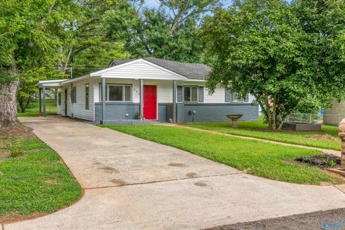240 Victory Ln Ne, Huntsville, AL, 35811-1427 | Card Image