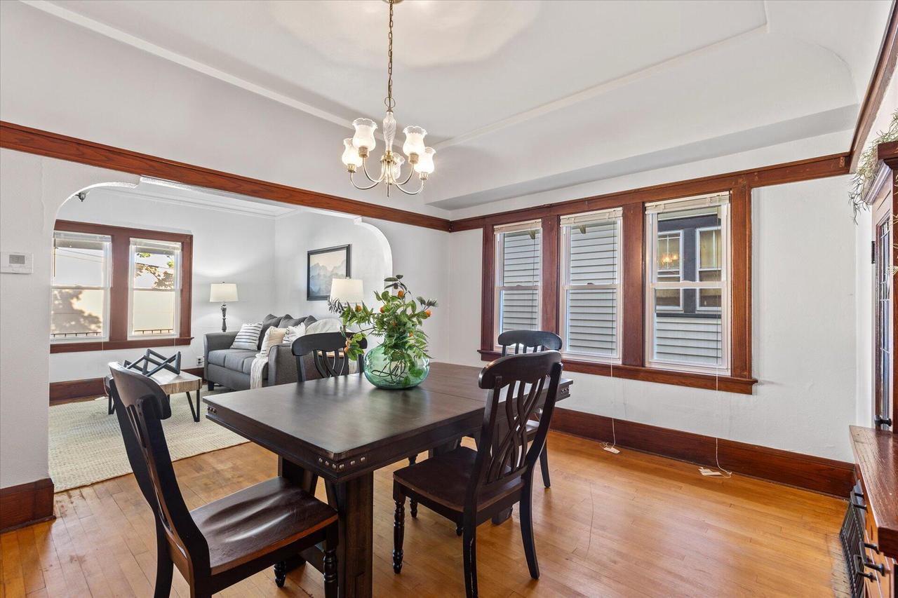 10th St, Milwaukee, WI 53206