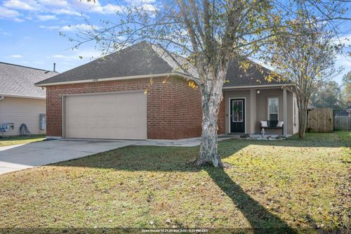 42391 Cedarstone Ave, Prairieville, LA, 70769-6379 | Card Image