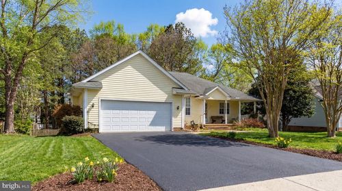 324 Kidwell Ave, CENTREVILLE, MD, 21617-2027 | Card Image