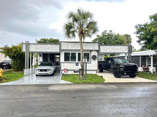 111 Alamanda Ln, Deerfield Beach, FL, 33442-1660 | Card Image