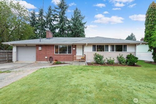 320 S 120th Street, Burien, WA, 98168 | Card Image