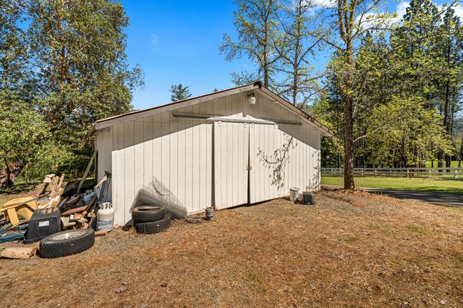 37_2295 w evans creek road - 36 | Image 32