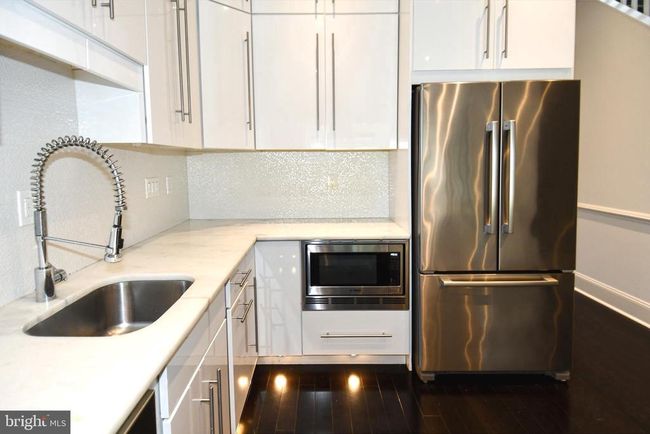 APT-3 - 719 12 Th St Se, Condo with 2 bedrooms, 3 bathrooms and null parking in WASHINGTON DC | Image 15