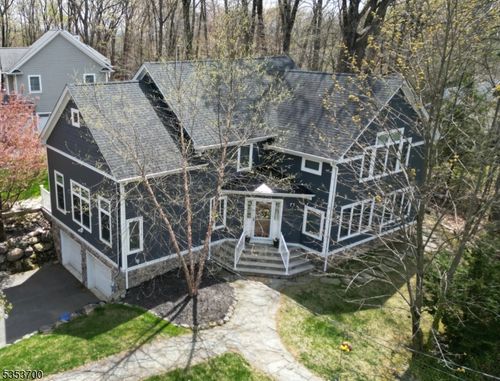 54 Scenic Dr, Denville, NJ, 07834-3322 | Card Image