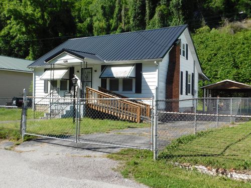 53 Redbud Ct, Evarts, KY, 40828-5900 | Card Image