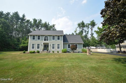 8 Mohawk Trl, Queensbury, NY, 12804-9047 | Card Image