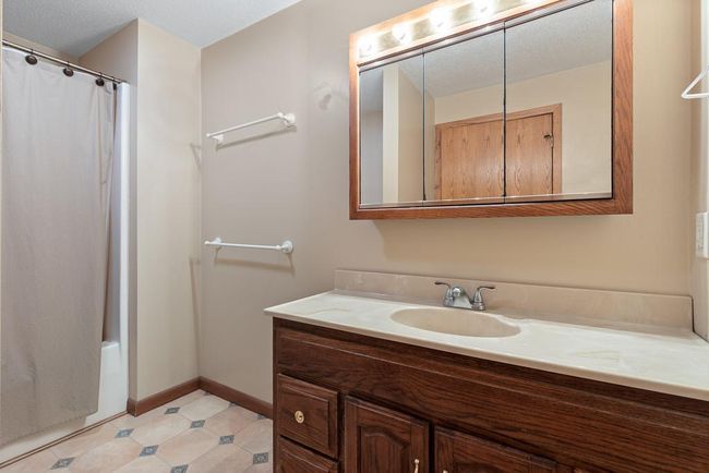 105 9 Th St W, House other with 6 bedrooms, 2 bathrooms and null parking in Canby MN | Image 36