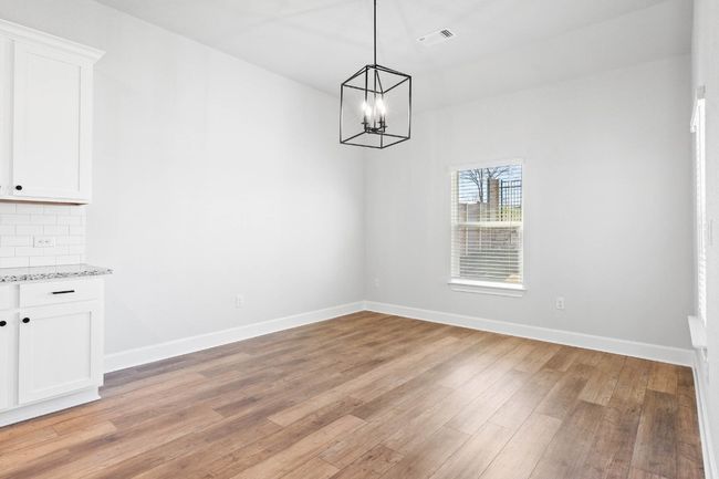 9321 Gladsome Path, House other with 4 bedrooms, 2 bathrooms and 4 parking in Manor TX | Image 5