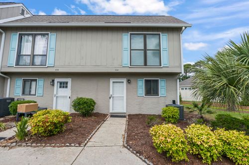 932-932 Villa Dr, North Myrtle Beach, SC, 29582-2540 | Card Image