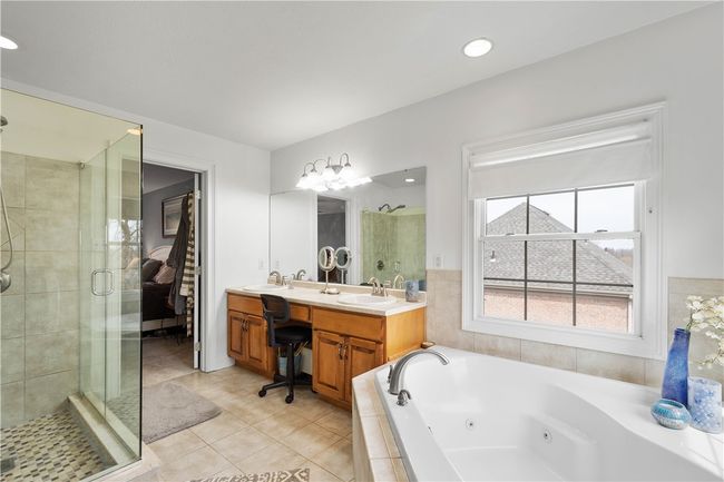 2021 Sterling Dr, House other with 4 bedrooms, 4 bathrooms and 3 parking in Mc Donald PA | Image 24