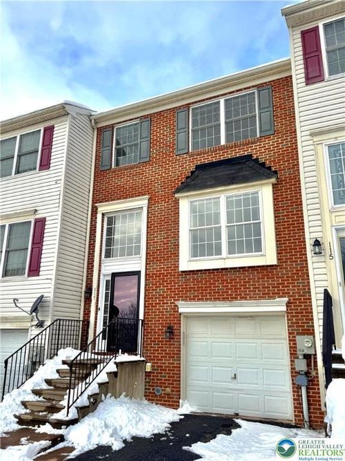 117 N Oak St, Freemansburg, PA, 18017-7065 | Card Image