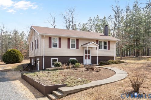 270 Long Acre Rd, Scottsville, VA, 24590-4635 | Card Image