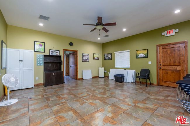 6953 Enfield Ave, House other with 4 bedrooms, 4 bathrooms and 2 parking in Reseda CA | Image 15