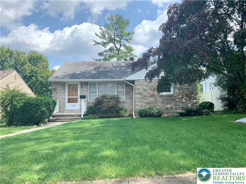 1029 N 26th St, ALLENTOWN, PA, 18104-3501 | Card Image