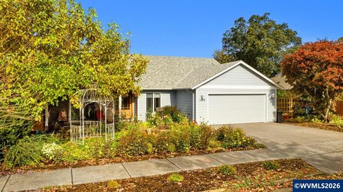 1409 Crestview Dr, Silverton, OR, 97381-1961 | Card Image
