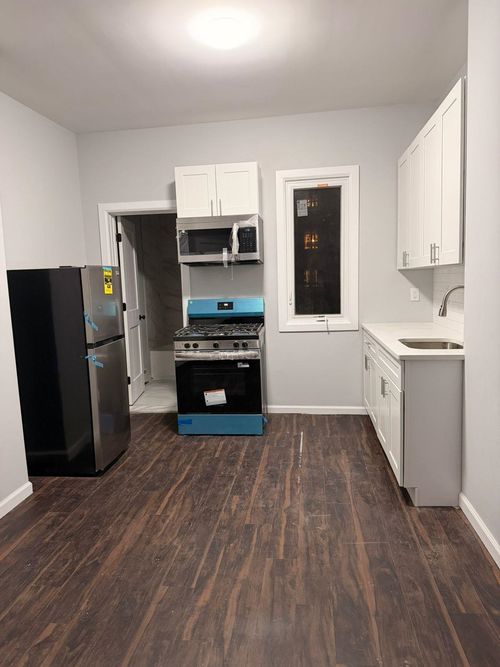 apt-3r-906 Summit Ave, Union City, NJ, 07087-5519 | Card Image