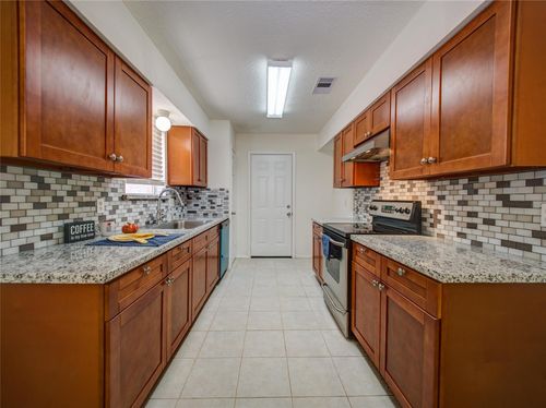 6834 Harpers Dr, Richmond, TX, 77469-5912 | Card Image