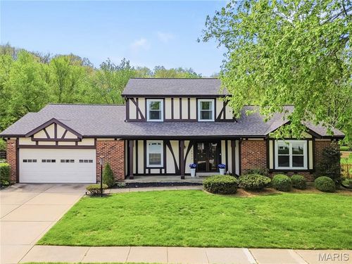 14894 Pheasant Hill Ct, Chesterfield, MO, 63017-5431 | Card Image