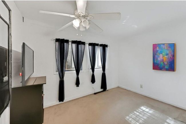 Guest bedroom, 2nd floor | Image 12