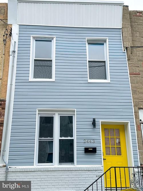 2443 S Franklin St, PHILADELPHIA, PA, 19148-3804 | Card Image