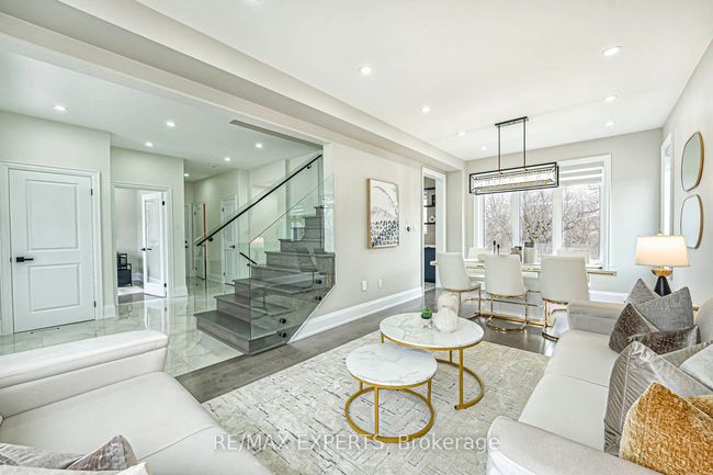 1343 Klondike Dr, House other with 5 bedrooms, 4 bathrooms and 5 parking in Oshawa ON | Image 9