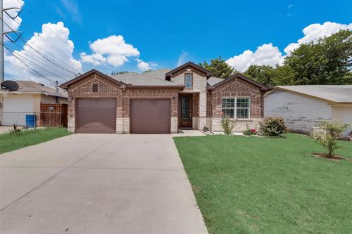 2126 Spikes St, Grand Prairie, TX, 75051-1209 | Card Image