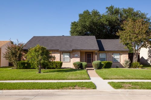 5713 Baker Dr, The Colony, TX, 75056-1932 | Card Image