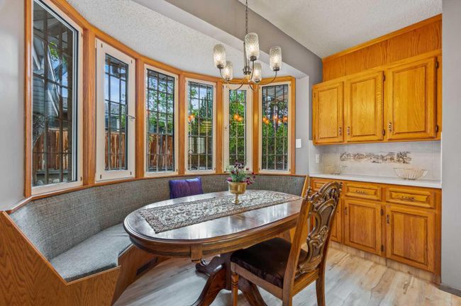 1108 Premier Way Sw, House detached with 4 bedrooms, 3 bathrooms and 4 parking in Calgary AB | Image 9
