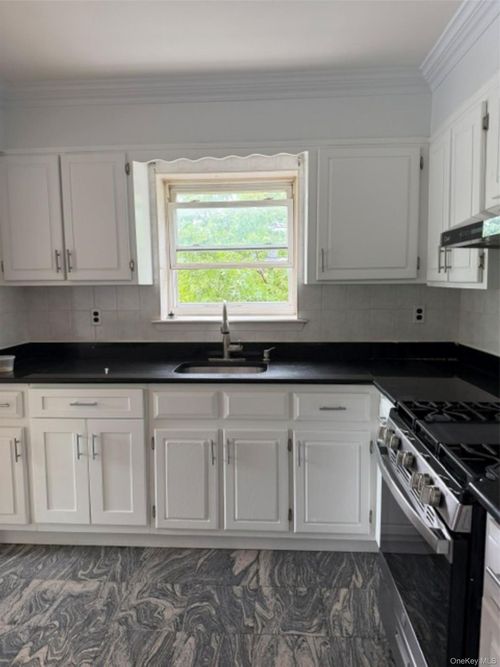 1125 Allerton Avenue, New York, NY, 10469 | Card Image