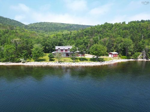 5276 Marble Mountain Rd, Marble Mountain, NS, B0E3K0 | Card Image