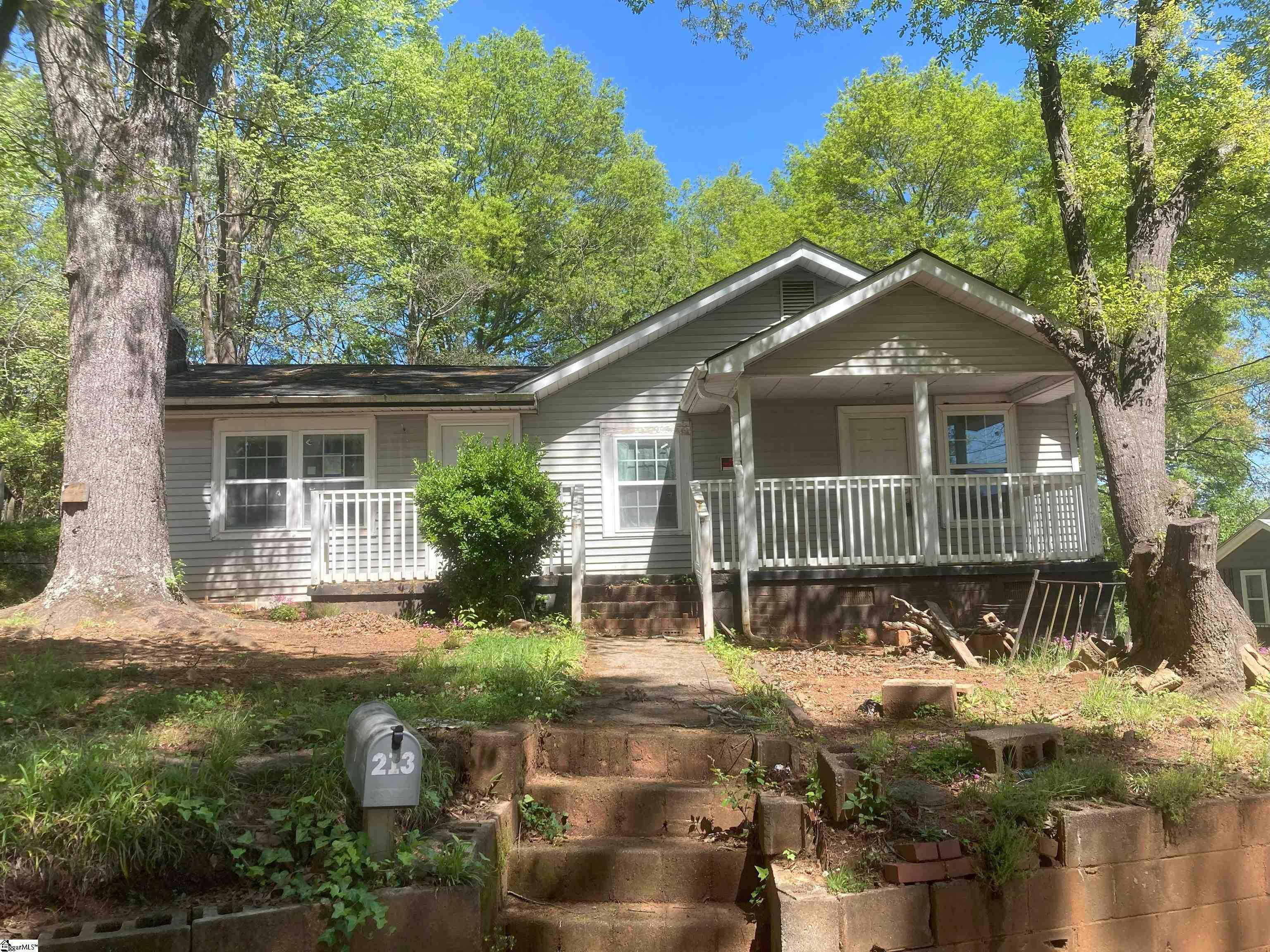 Loop St, Greenville, SC 29609