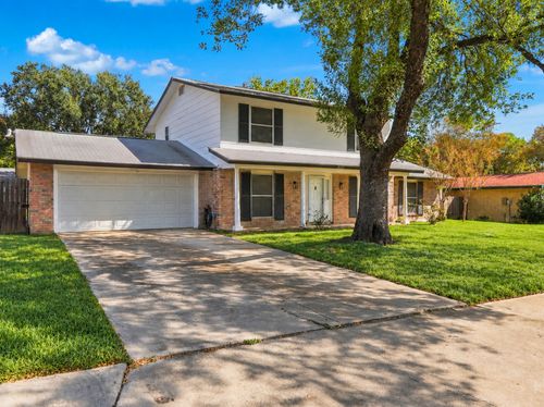 8006 Rustic Forest Dr, San Antonio, TX, 78239-3527 | Card Image