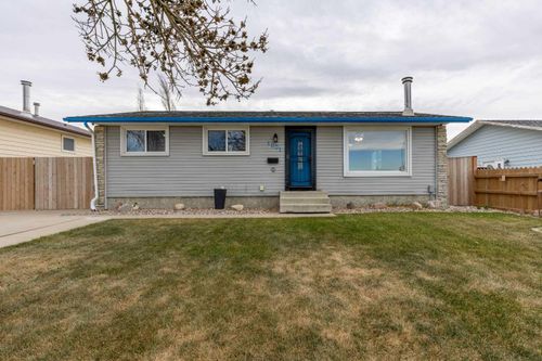 1001 19a Ave, Coaldale, AB, T1M1A7 | Card Image