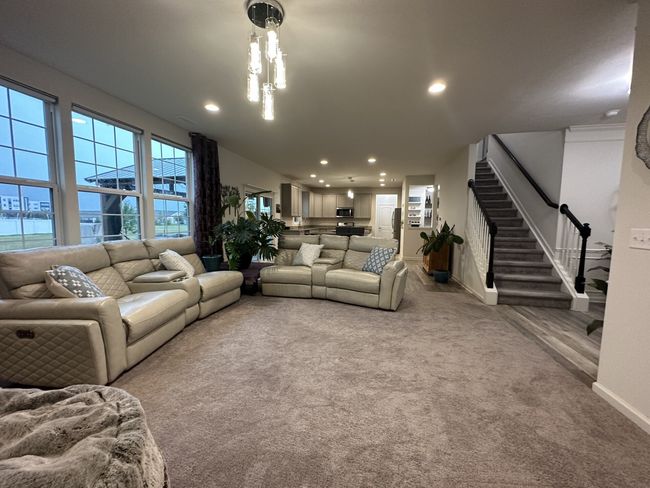 Main Living Room | Image 11