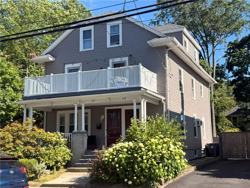 215 Rochambeau Ave, Providence, RI, 02906-3506 | Card Image
