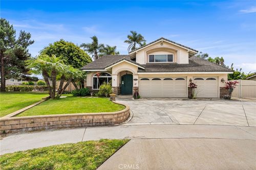 17481 Frans Ln, Huntington Beach, CA, 92649-4663 | Card Image