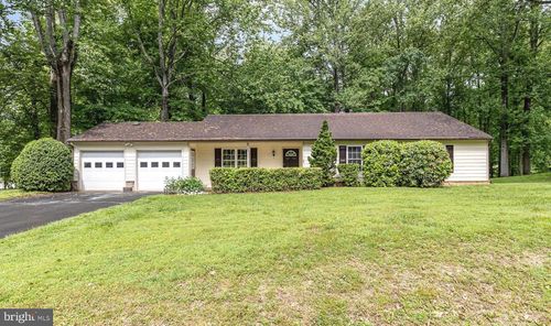7378 Hilly Ln, WARRENTON, VA, 20187-9048 | Card Image