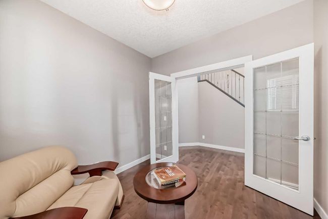 18 Rockford Road Nw, Home with 4 bedrooms, 3 bathrooms and 4 parking in Calgary AB | Image 23