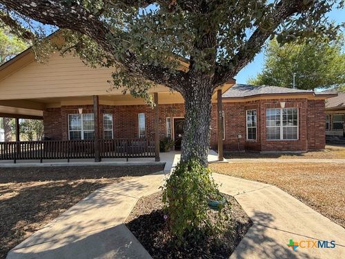 617 State Highway 123 N, Stockdale, TX, 78160-6020 | Card Image