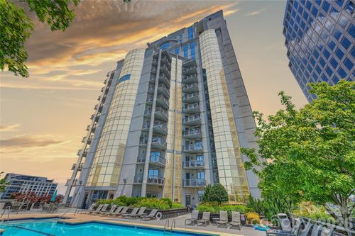 unit-2702-333 W Trade St, Charlotte, NC, 28202-1961 | Card Image