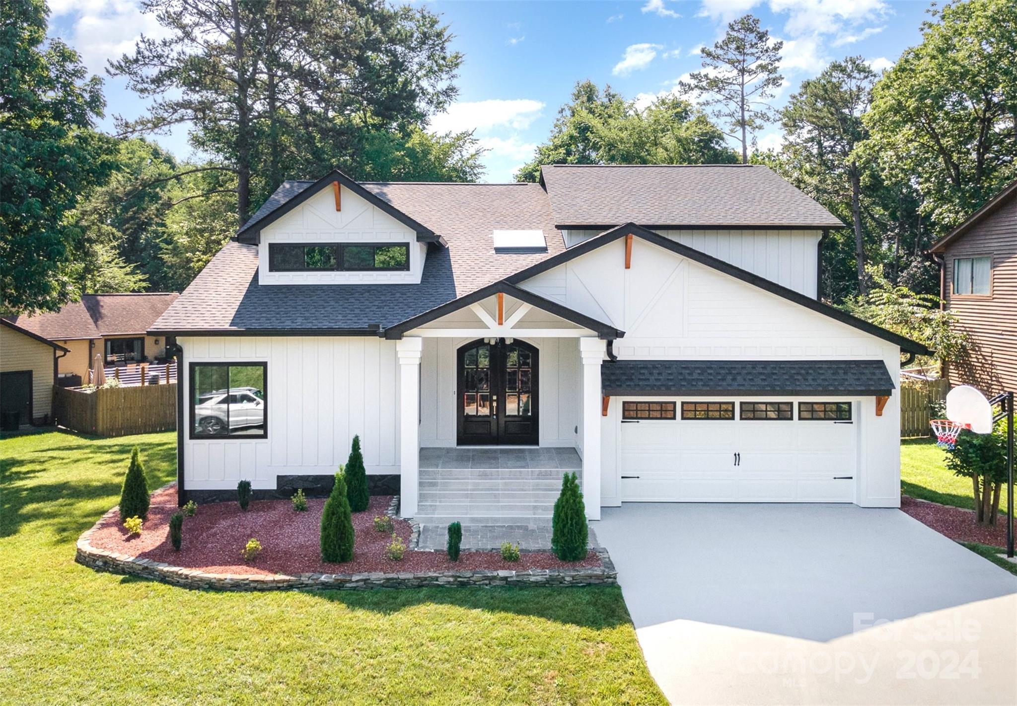Creek Valley Dr, Charlotte, NC 28270