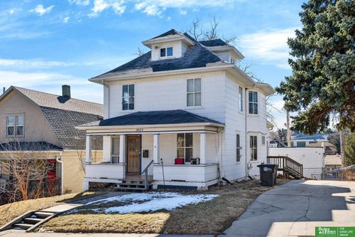 3521 Jones St, Omaha, NE, 68105-1332 | Card Image