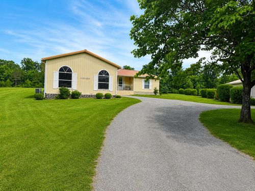 552 Airport Ave, Dunlap, TN, 37327-6646 | Card Image