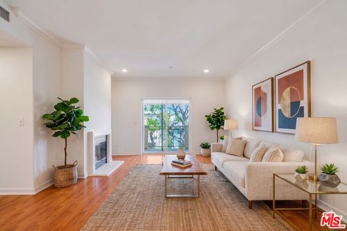104-2335 S Bentley Ave, LOS ANGELES, CA, 90049-3215 | Card Image
