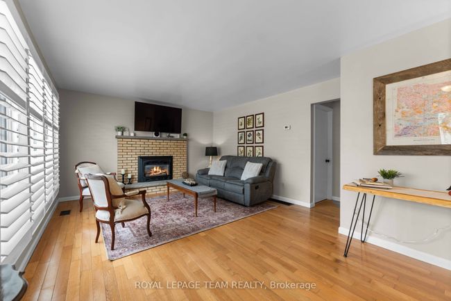 6 Ross St, House other with 3 bedrooms, 2 bathrooms and 6 parking in Cobden ON | Image 12