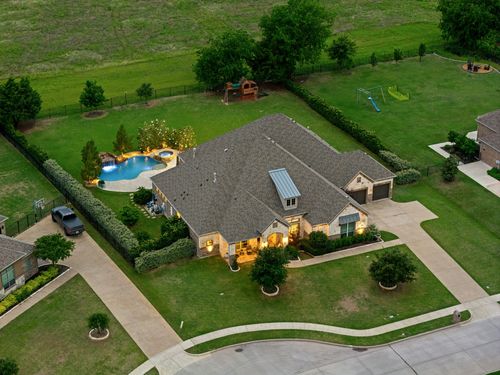 216 Mccrummen Ln, Heath, TX, 75032-8969 | Card Image